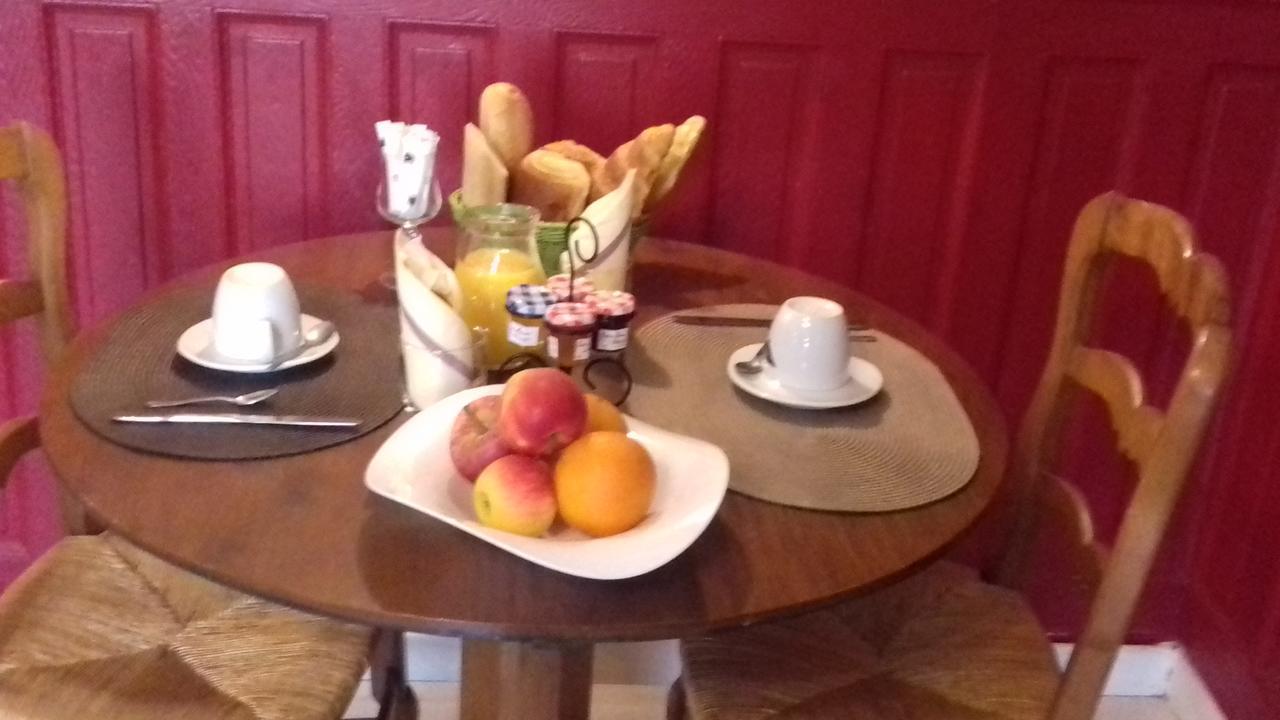 L'As Gourmand Bed & Breakfast Brecey Exterior photo